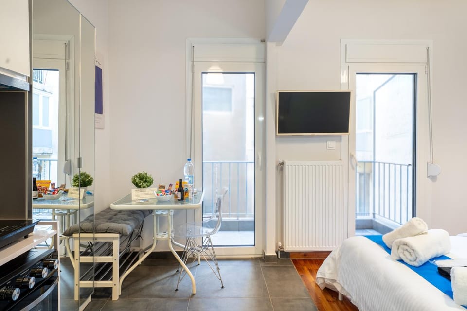 TV and multimedia, Balcony/Terrace, Balcony/Terrace, Living room, Photo of the whole room, Seating area, Dining area, heating, heating, towels, towels