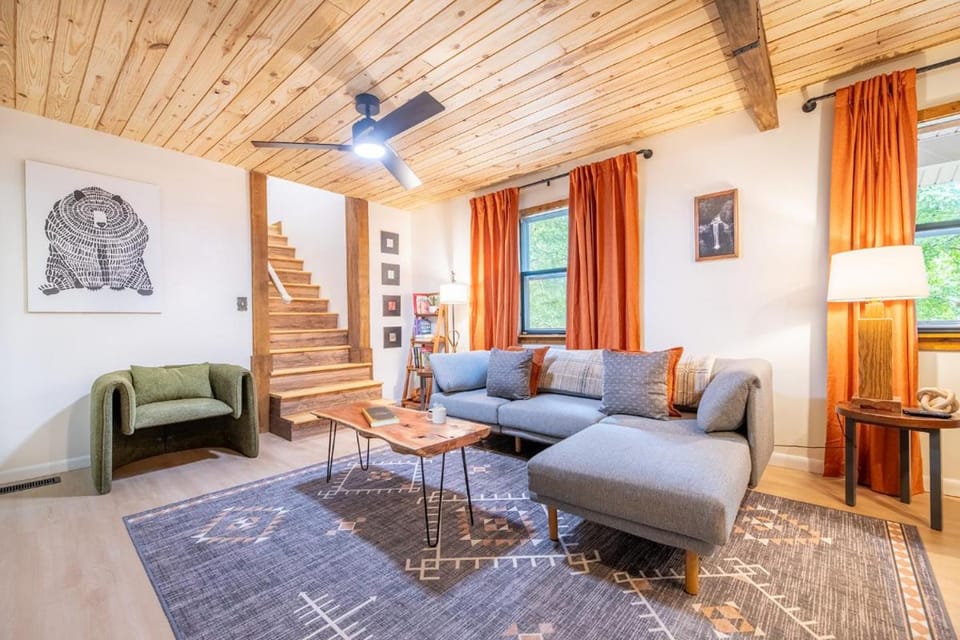 Cedarwood By Avada Properties House in Pigeon Forge