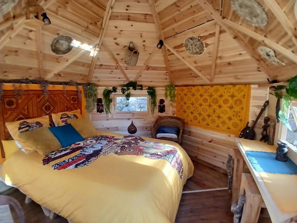 Kota Hutte Africain, bain norvégien et sauna Apartment in Auvergne-Rhône-Alpes