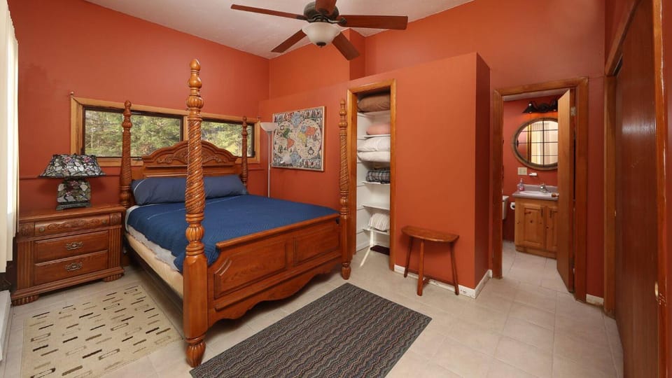 Bed, Bathroom, Bedroom