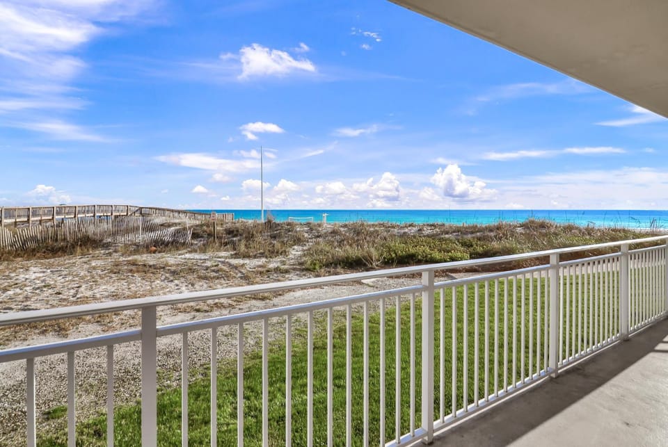 Waterscape A101 - Oceanfront - Ground Floor - Free Beach Svc Apartment in Okaloosa Island