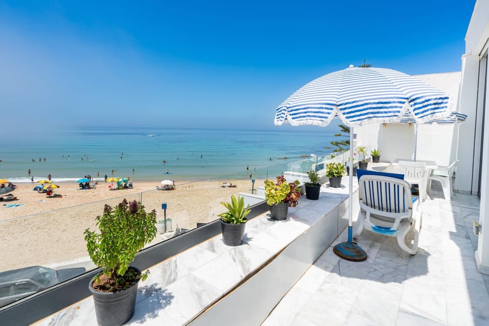 Panoramic sunset view apartment on the beach with air conditioning Apartment in Tangier