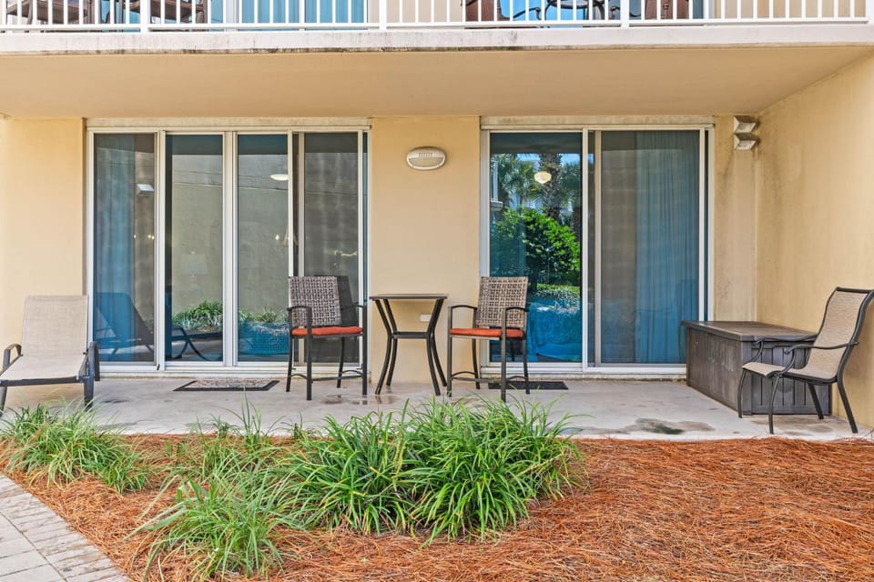Waterscape A230 - Ground Floor - Free Beach Service Apartment in Okaloosa Island