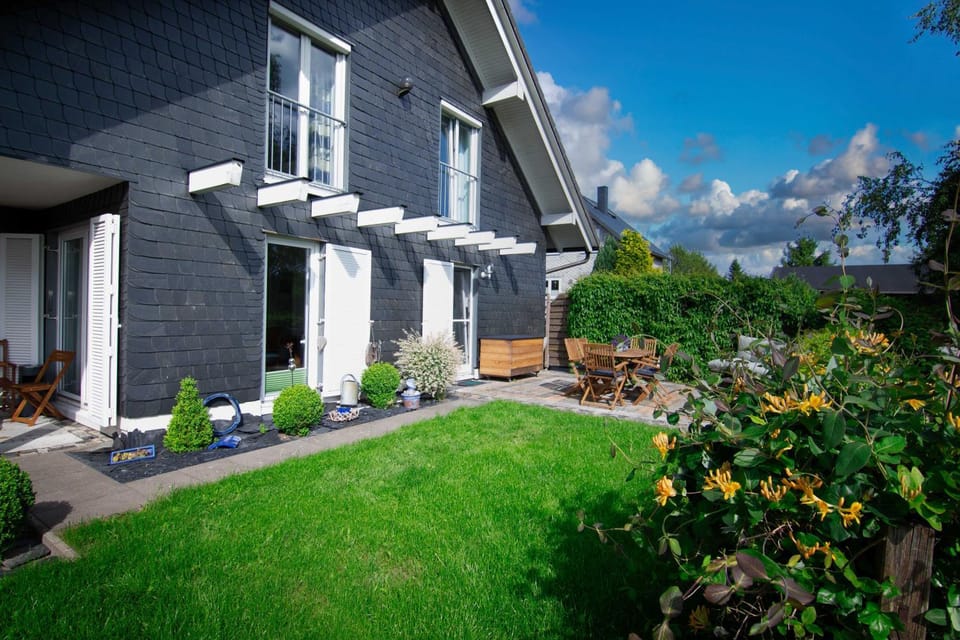 Property building, Garden