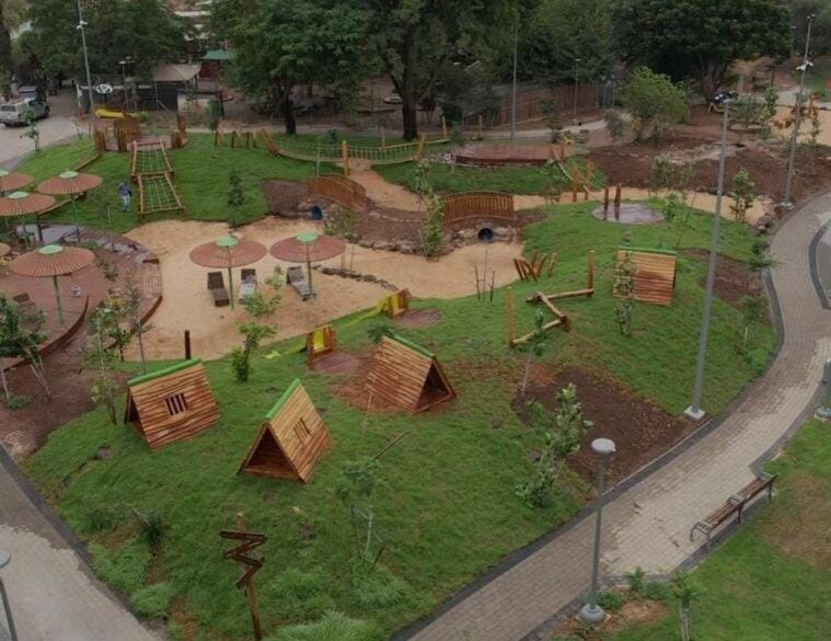 Under the Stars of the Golan House in North District