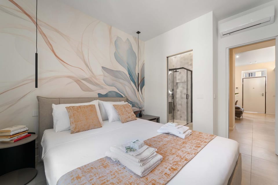 Central Design Apartment - 10 min to Duomo Apartment in Milan