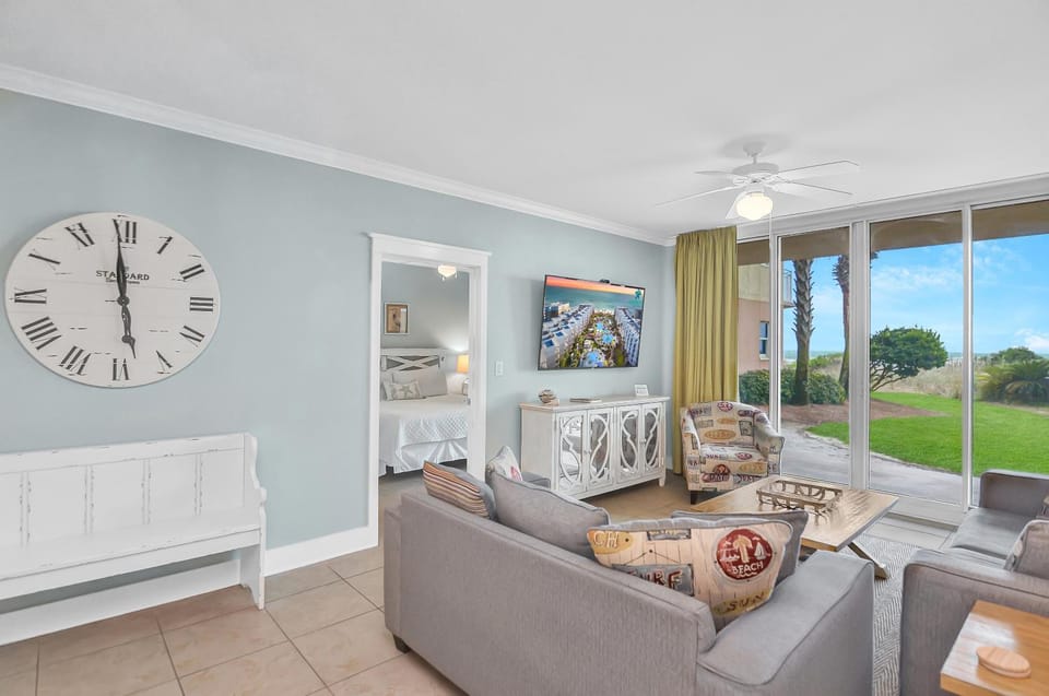 Waterscape B103 - Ground Floor - Gulf Views - Free Beach Service Apartment in Okaloosa Island