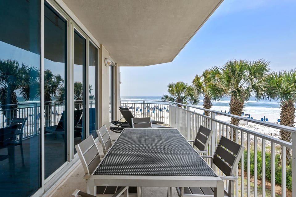 Waterscape B201 - Oceanfront - Amazing Gulf Views - Free Beach Service Apartment in Okaloosa Island