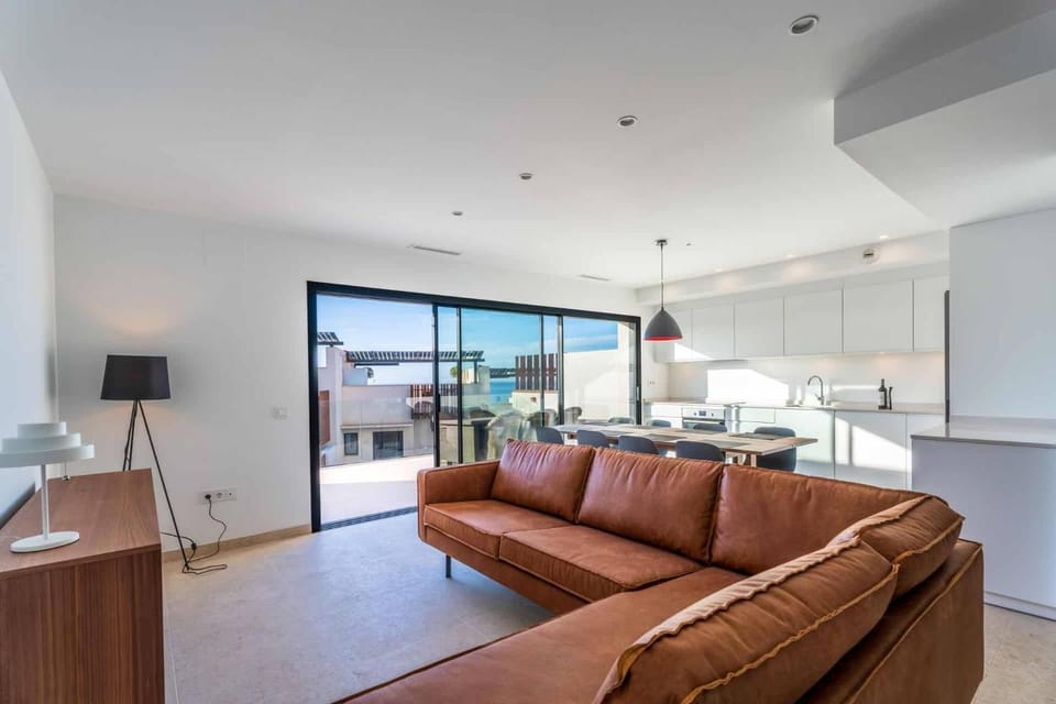 Communal lounge/ TV room, Living room
