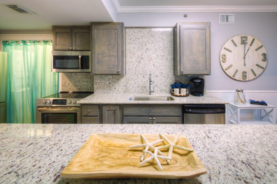 Waterscape B214 - Ground Floor - Easy Pool&Lazy River Access - Free Beach Service Apartment in Okaloosa Island