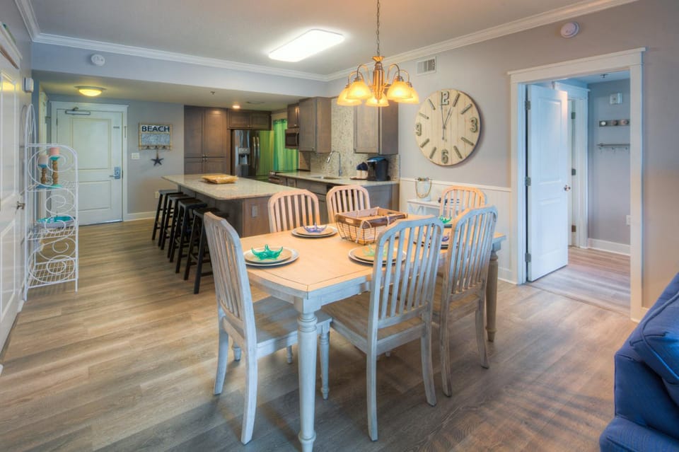 Waterscape B214 - Ground Floor - Easy Pool&Lazy River Access - Free Beach Service Apartment in Okaloosa Island