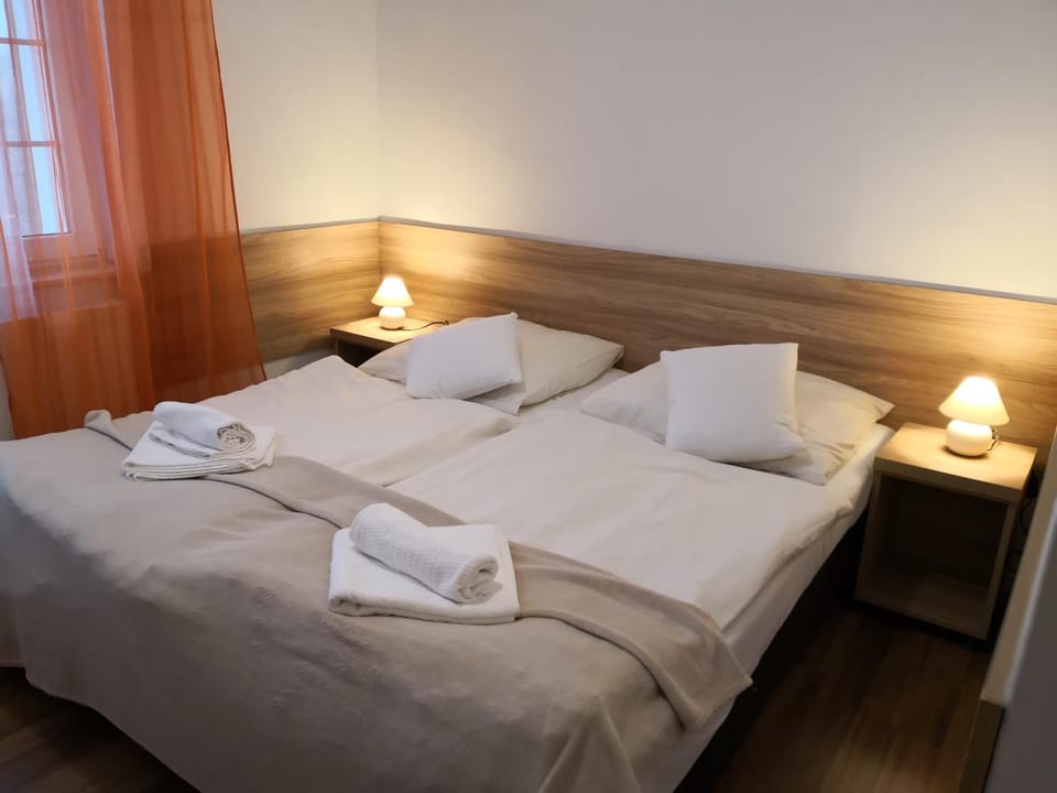 Nartorama HotRest Bed and Breakfast in Lower Silesian Voivodeship