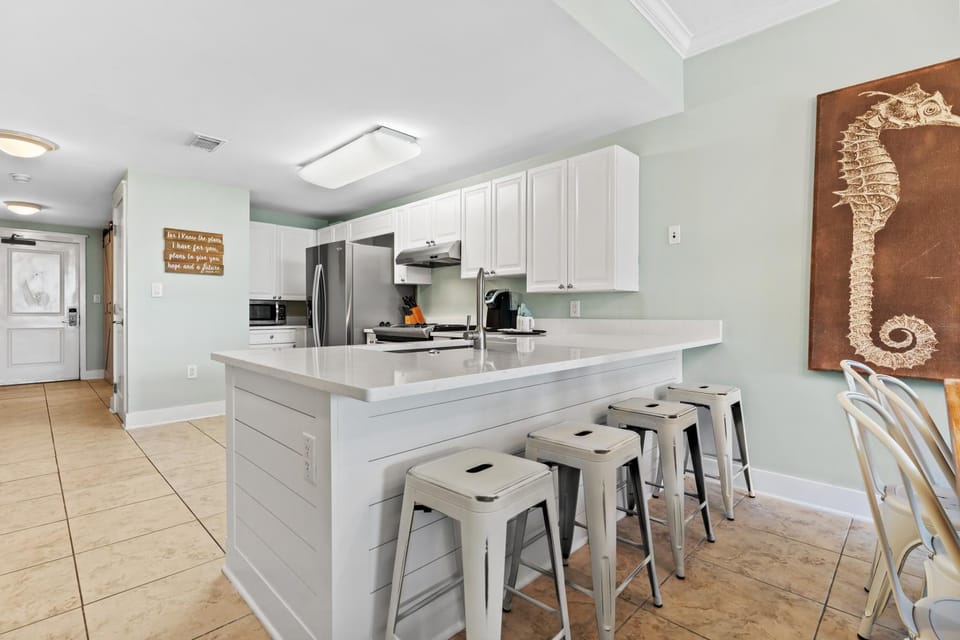 Waterscape C202 - Ground Floor - Handicap Accessible - Walk Right Out to the Pool!! Apartment in Okaloosa Island