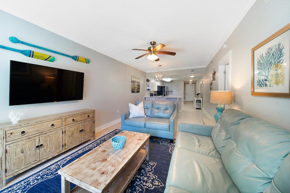 Waterscape C205 - Ground Level Walk Out to Water Oasis - Free Beach Service Apartment in Okaloosa Island