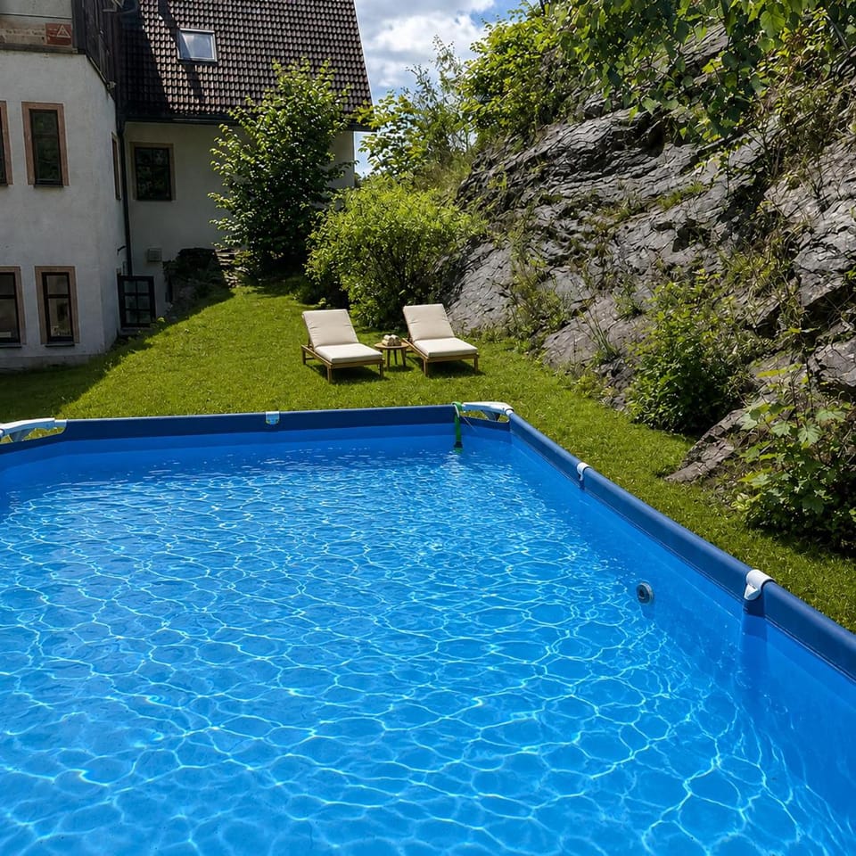 Swimming pool, Swimming pool