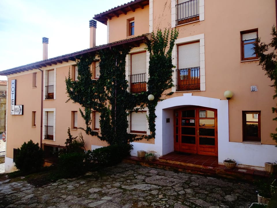 Property building, Facade/entrance