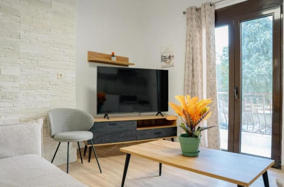 Central Pearl Thessaloniki Private Parking & Metro Apartment in Thessaloniki
