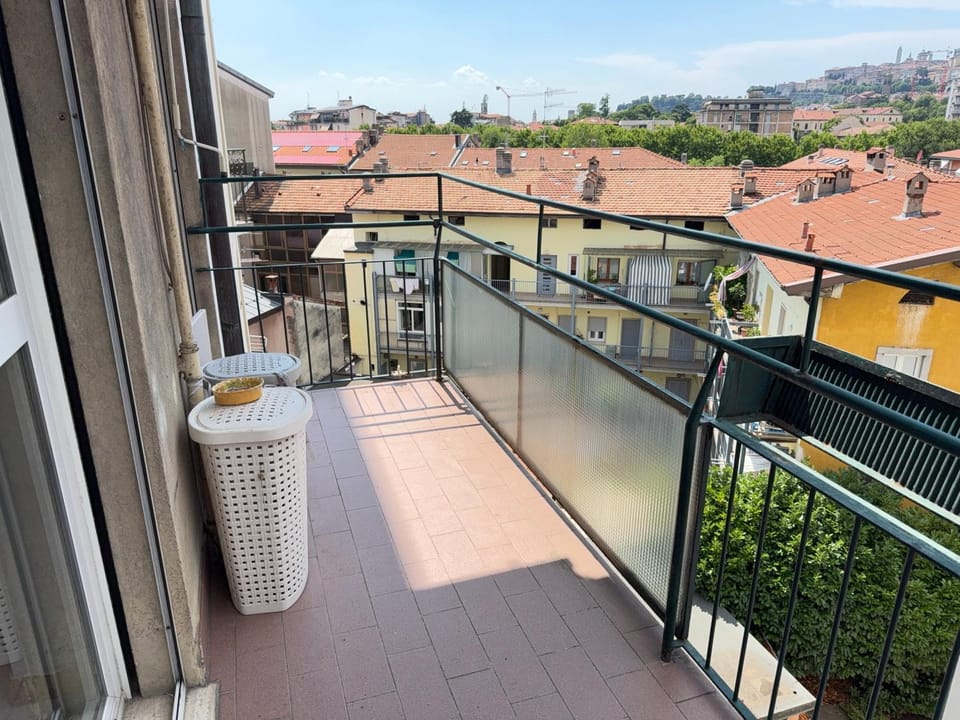 Balcony/Terrace, City view