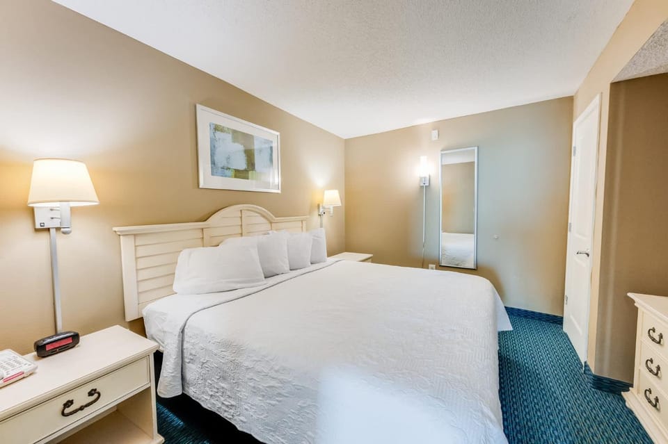 Great Views & Pools Nice Avista Resort Oceanfront House in North Myrtle Beach