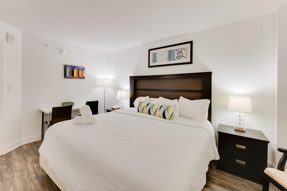 8th Floor wStunning Views Contemporary Oceanfront House in North Myrtle Beach