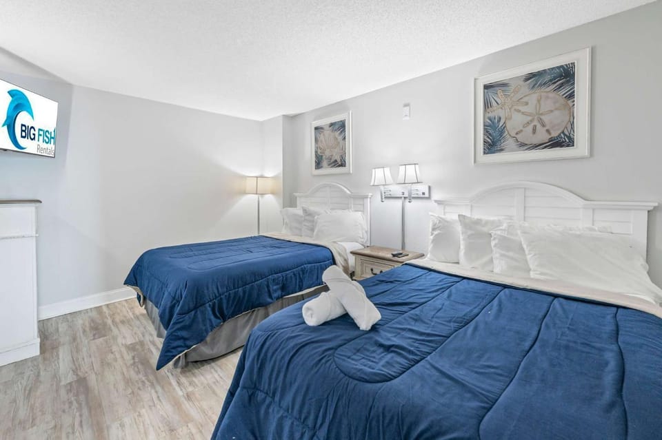 New High Floor Private Balcony Oceanfront w Pools House in North Myrtle Beach