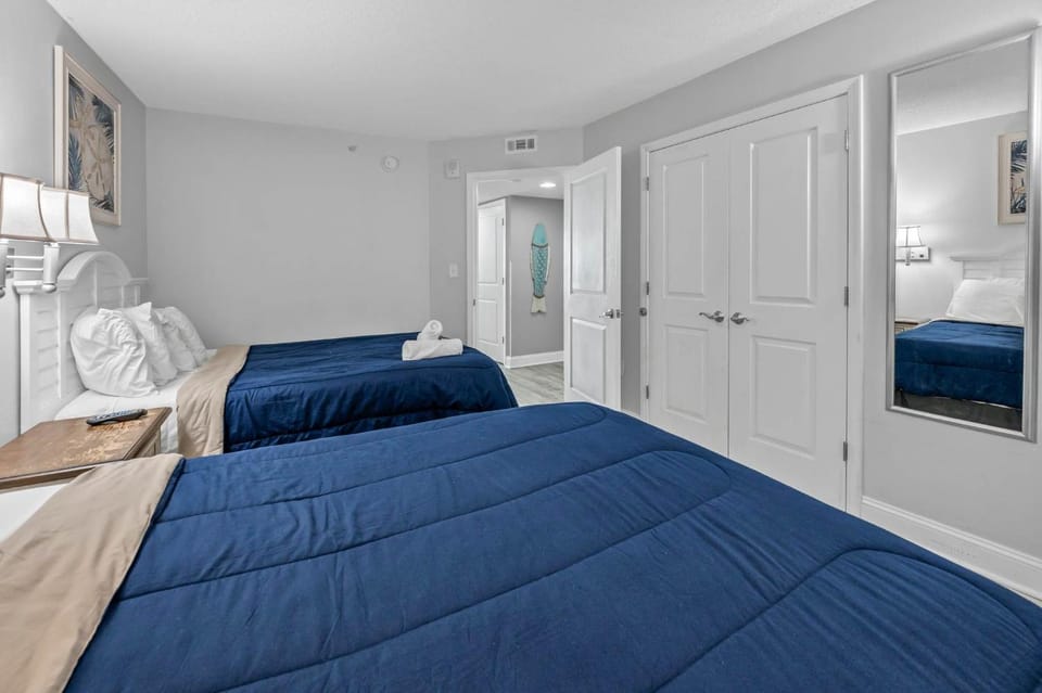 New High Floor Private Balcony Oceanfront w Pools House in North Myrtle Beach