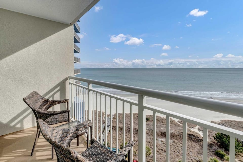 New High Floor Private Balcony Oceanfront w Pools House in North Myrtle Beach