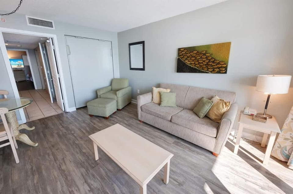 Wonderful Condo Barefoot Landing with beach access House in Atlantic Beach