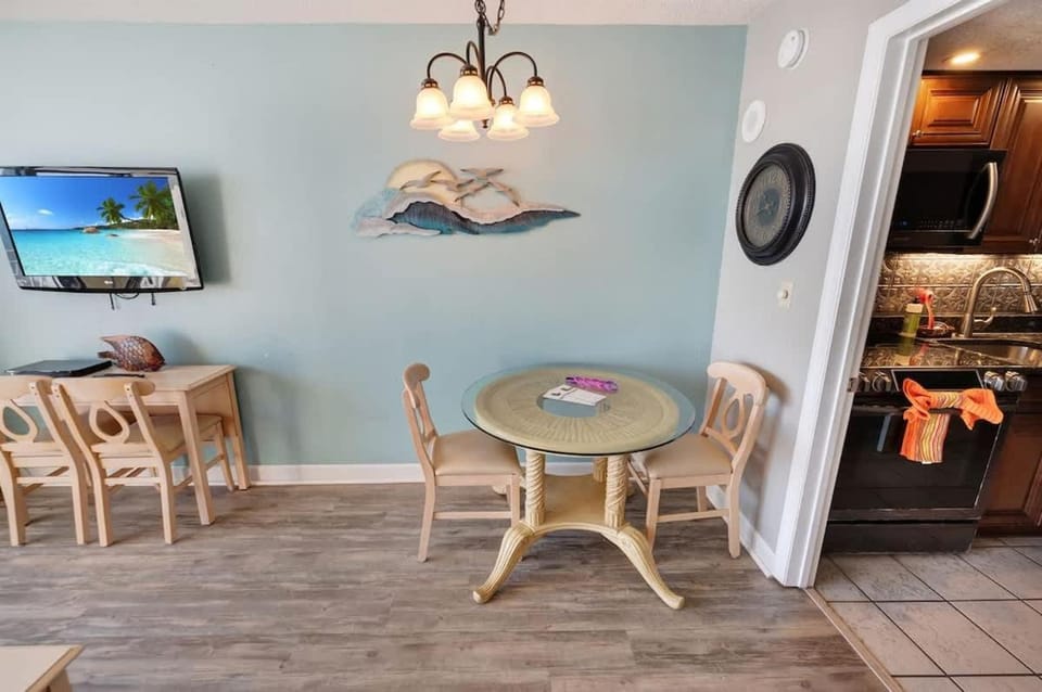 Wonderful Condo Barefoot Landing with beach access House in Atlantic Beach