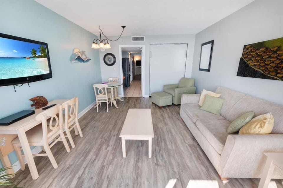 Wonderful Condo Barefoot Landing with beach access House in Atlantic Beach