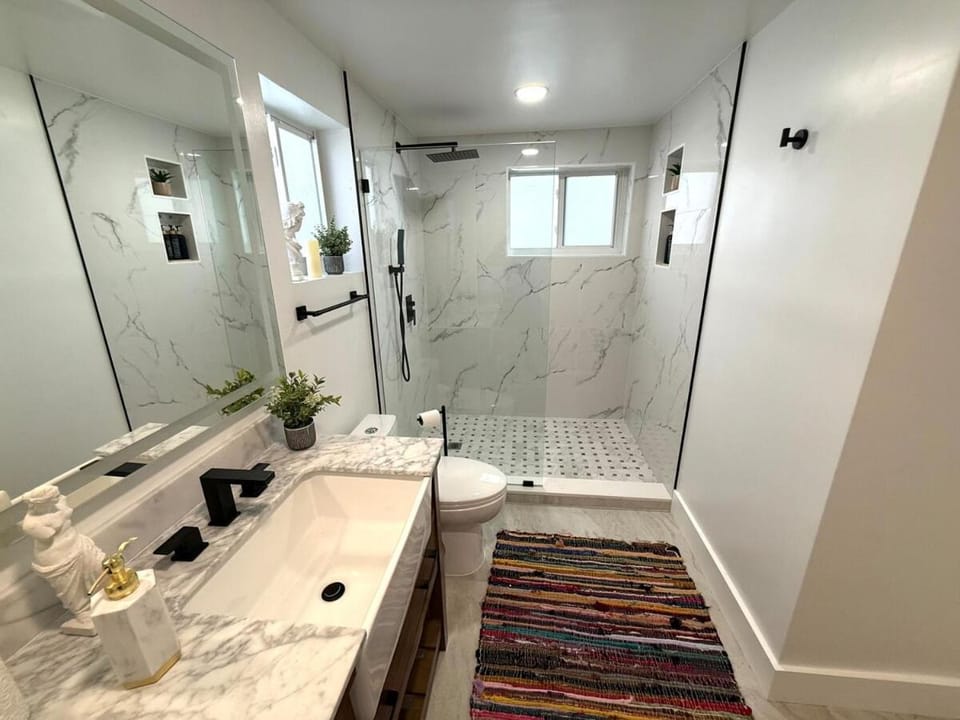 Shower, Bath