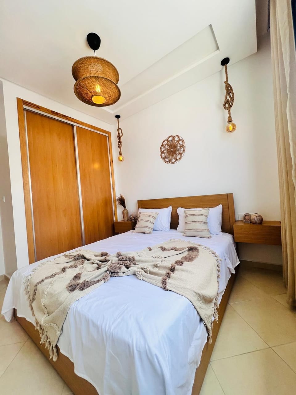 Bed, Photo of the whole room, Bedroom, wardrobe