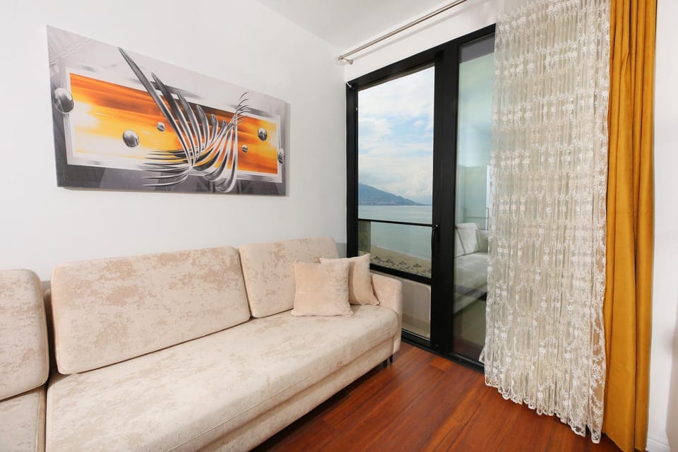 Nearby landmark, Staff, Restaurant/places to eat, Communal lounge/ TV room, Facade/entrance, People, Property logo or sign, Neighbourhood, Natural landscape, Activities, Summer, Billiard, Bowling, Casino, Children play ground, Children play ground, Darts, Fishing, Game Room, Game Room, Golfcourse, Horse-riding, Karaoke, Minigolf, Minigolf, Nightclub / DJ, Sauna, Sauna, Ski School, Skiing, Snorkeling, Squash, Table tennis, TV and multimedia, Living room, Spa and wellness centre/facilities, Spa and wellness centre/facilities, Spa and wellness centre/facilities, Fitness centre/facilities, Food and drinks, Food and drinks, Other, Banquet/Function facilities, Seating area, Beach, Aqua park, Tennis court, Windsurfing, Windsurfing, Canoeing, Hiking, Cycling, Diving, Kids's club, Evening entertainment, Evening entertainment, Logo/Certificate/Sign, Animals, Communal kitchen, Autumn, Meeting/conference room, Text overlay, Pets, Guests, Landmark view, Landmark view, Mountain view, Mountain view, Sea view, Area and facilities, Area and facilities, Area and facilities, Supermarket/grocery shop, Shopping Area, Swimming pool, Swimming pool, Swimming pool, Sports, Entertainment, Entertainment, Meals, Meals, American breakfast, American breakfast, Lunch, Lunch, Time of day, children, young children, older children, group of guests, Certificate/Award, Open Air Bath, Public Bath, Family, Family, Family, ATM, bidet, concierge, currency exchange, currency exchange, furniture, hair dresser, internet, microwave, minibar, pet friendly, pet friendly, shuttle, soundproof, storage, sunbed, toaster, vending machine, vending machine, VIP, wedding, laundry, laundry, laundry, washing machine, air conditioner, air conditioner