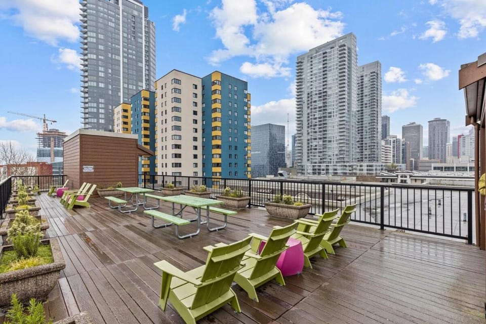 Emerald City Penthouse Apartment in Belltown