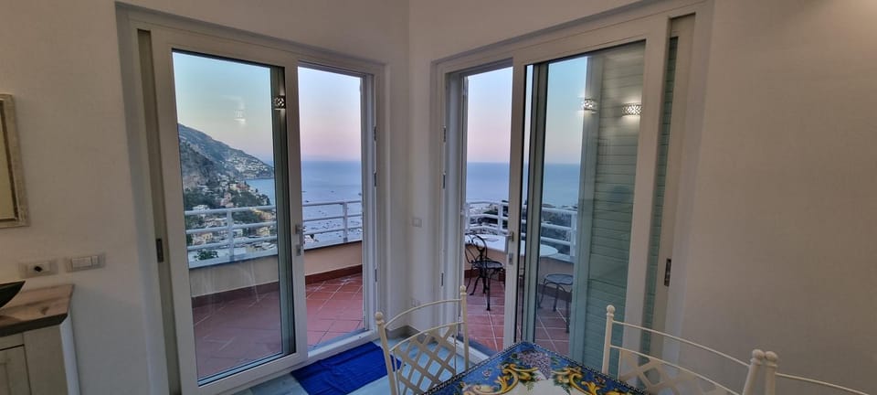 Natural landscape, TV and multimedia, View (from property/room), Balcony/Terrace, Mountain view, Sea view