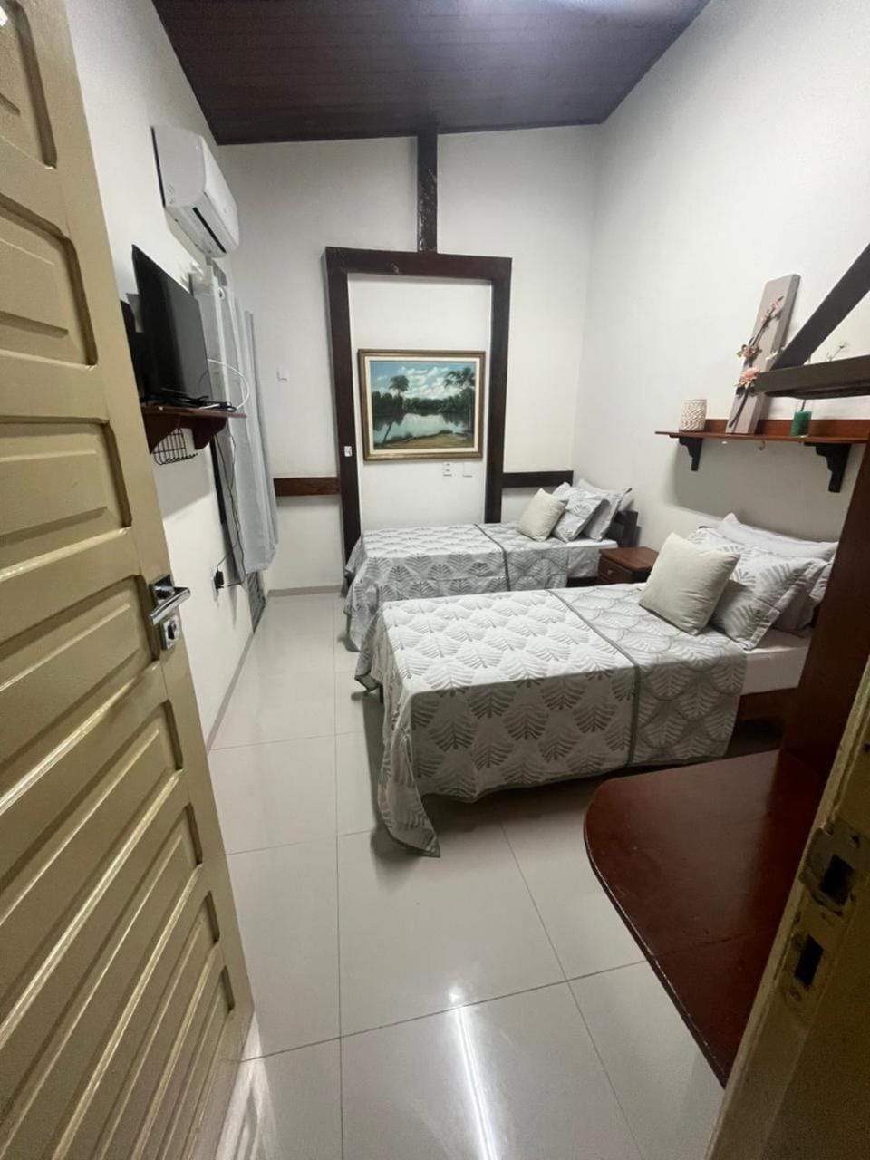 Bed, Bedroom, air conditioner