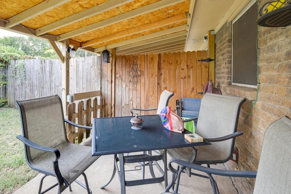 4 Blocks to AT&T Stadium: 'Entertainment Central!' House in Arlington
