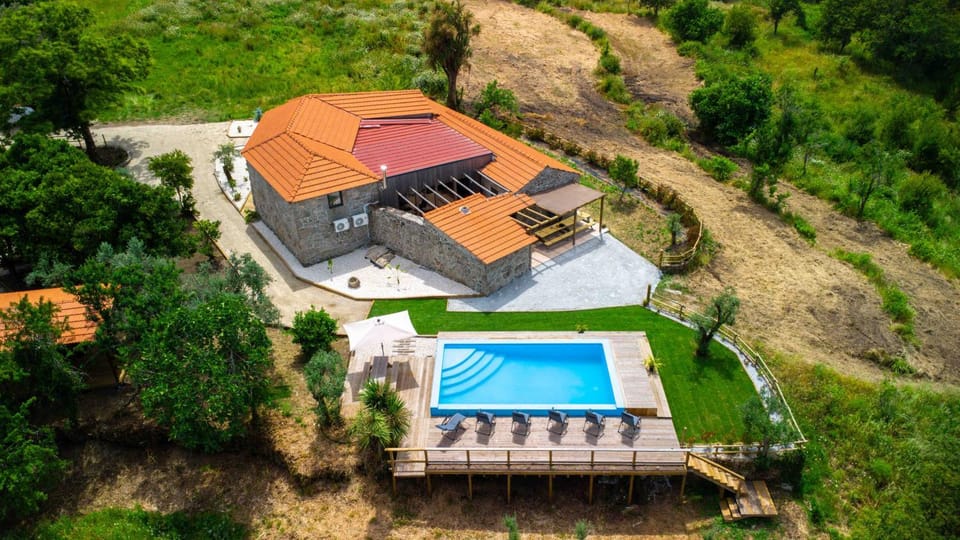 Quinta dos Castanheiros House in Aveiro District, Portugal