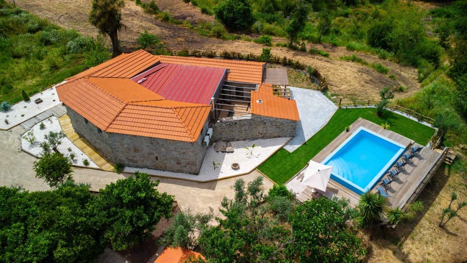 Quinta dos Castanheiros House in Aveiro District, Portugal