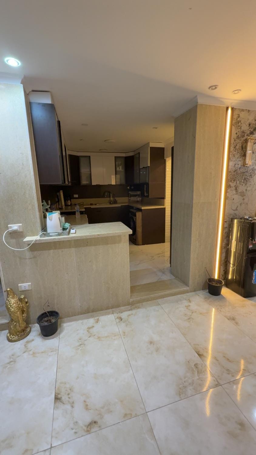 شقة بالمهندسين ديلوكس دورين أربع غرف Apartment in Egypt