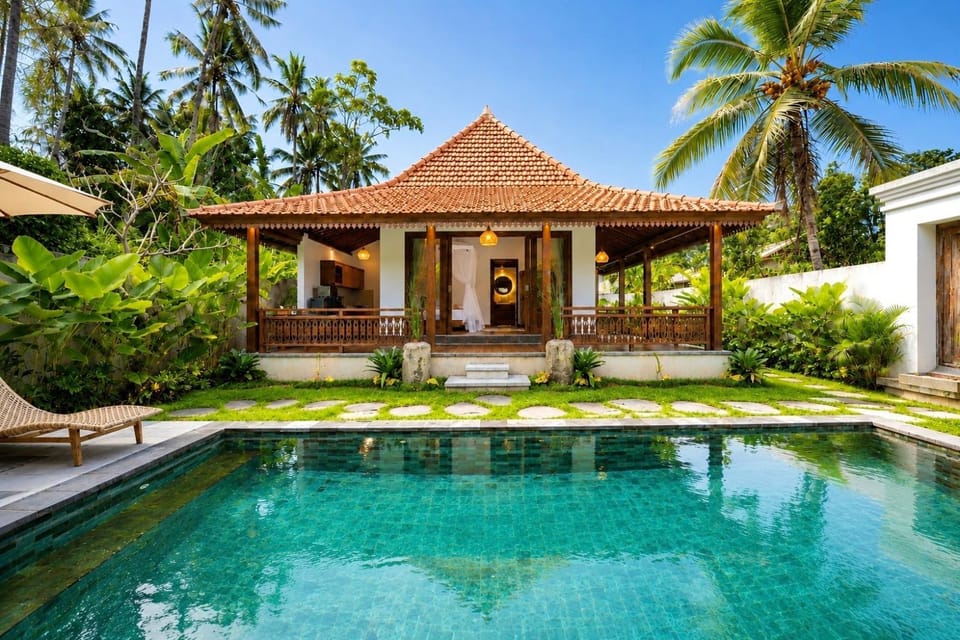 Ubud Forest Villa with Private Pool and Kitchen Bed and Breakfast in Payangan