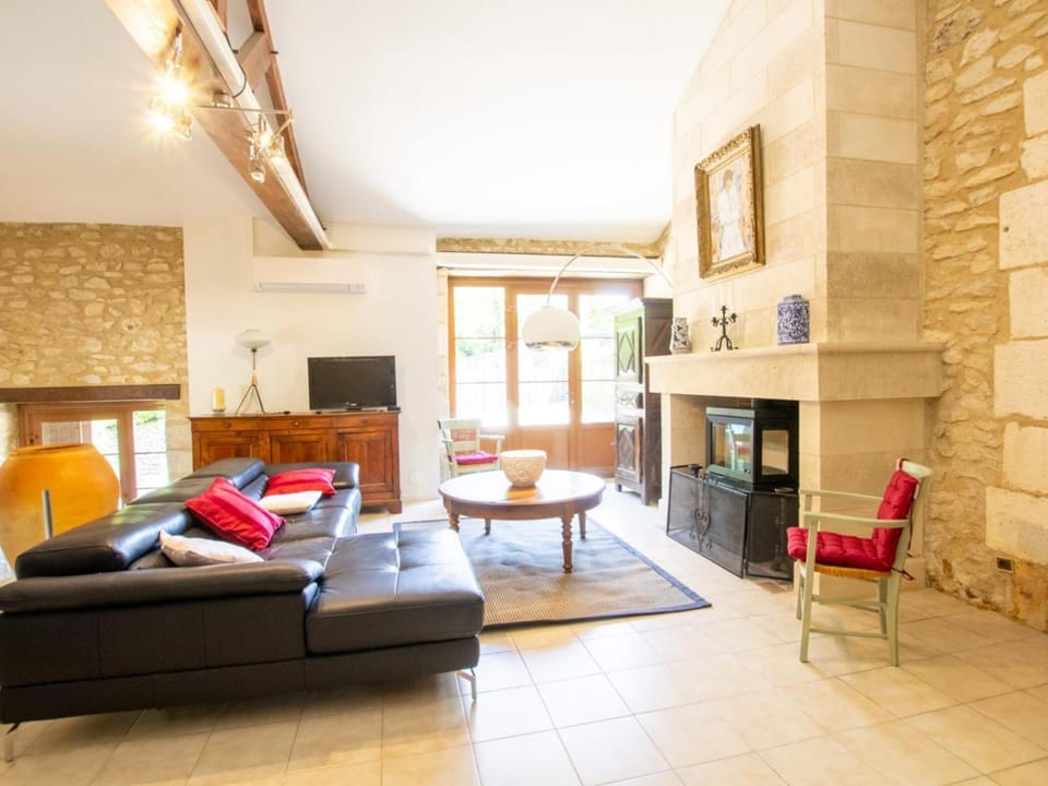Charmant gîte en pierre avec piscine chauffée et animaux acceptés près de Périgueux - FR-1-616-480 House in Nouvelle-Aquitaine