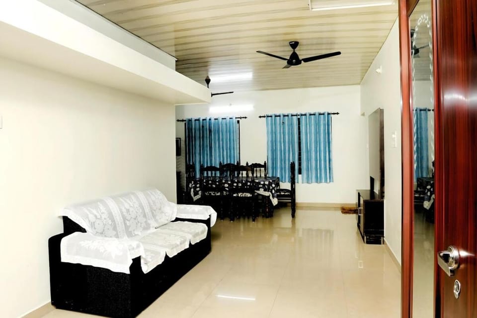 Alleppey Haven Entire 1st Floor House in Alappuzha