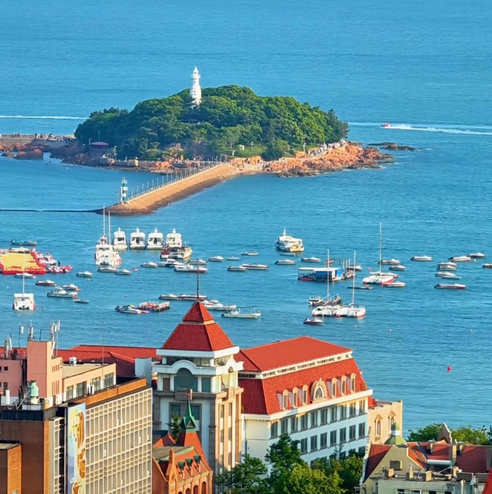 Nearby landmark, Natural landscape, City view