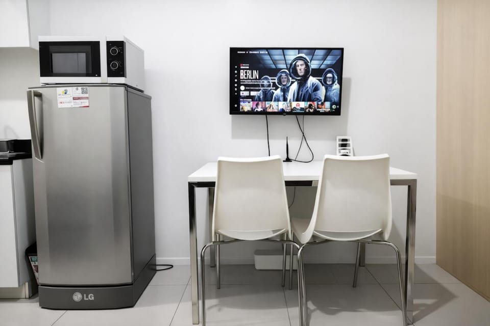 TV and multimedia, Dining area, microwave