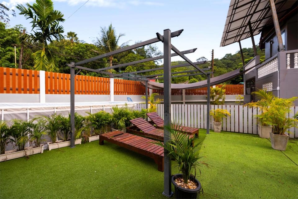 Day, Garden
