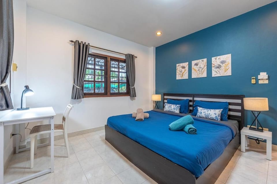 Serenity Holiday Villa 1 D Karon Beach House in Phuket