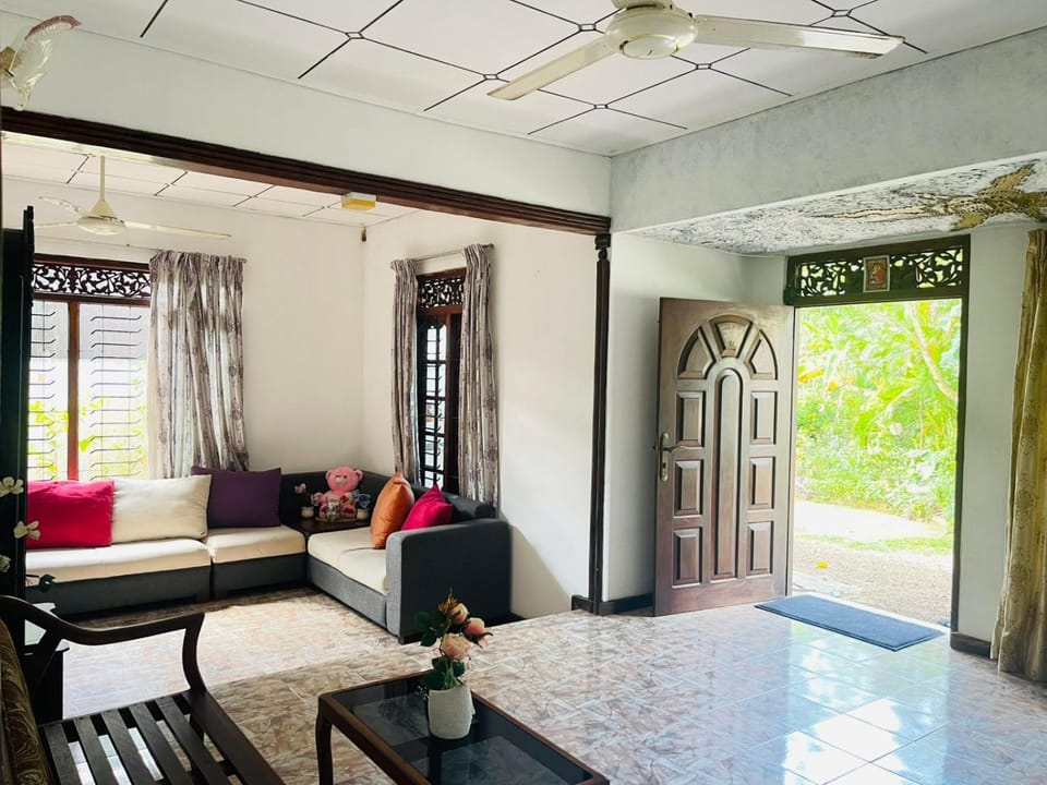 Eshus Guest House House in Southern Province
