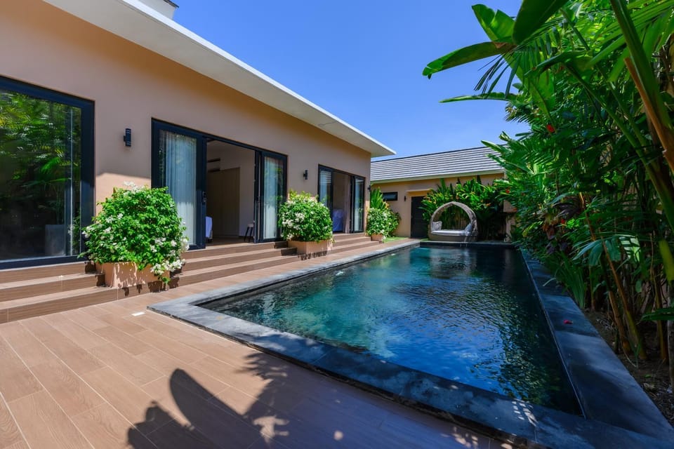Garden, Pool view