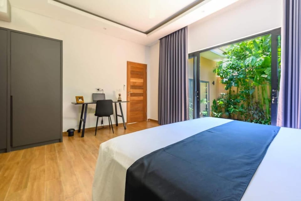 Villa Black Pool Family 4BR Villa Walk to Beac Villa in Denpasar
